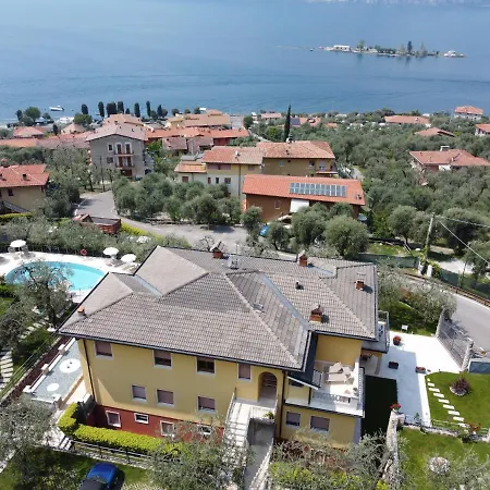 Due Leoni - 3*