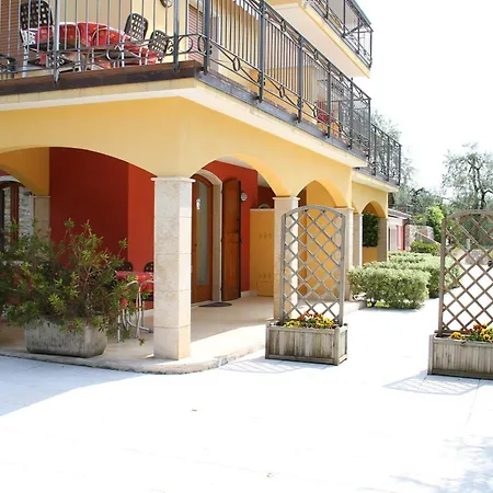 Apartmanhotel Due Leoni -