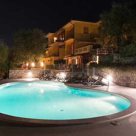Due Leoni - 3* Brenzone sul Garda