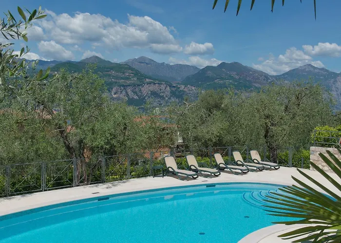 Due Leoni - 3* Brenzone sul Garda