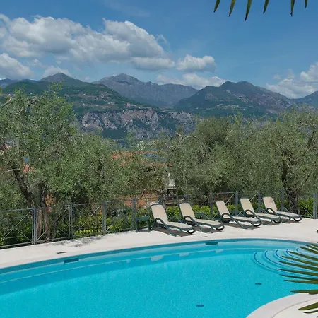 Due Leoni - 2* Brenzone sul Garda