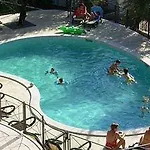 Due Leoni - 3* Brenzone sul Garda