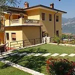 Due Leoni - Aparthotel Brenzone sul Garda