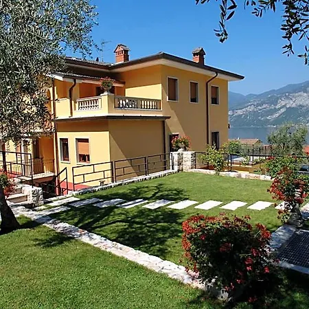 Due Leoni - 3*