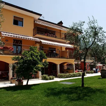 Due Leoni - 3*